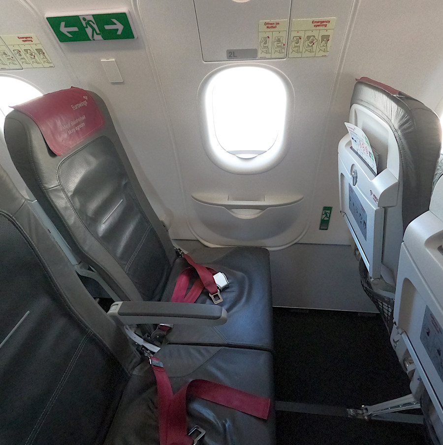 Platz 11a im Eurowings A320 bietet mehr Beinfreiheit