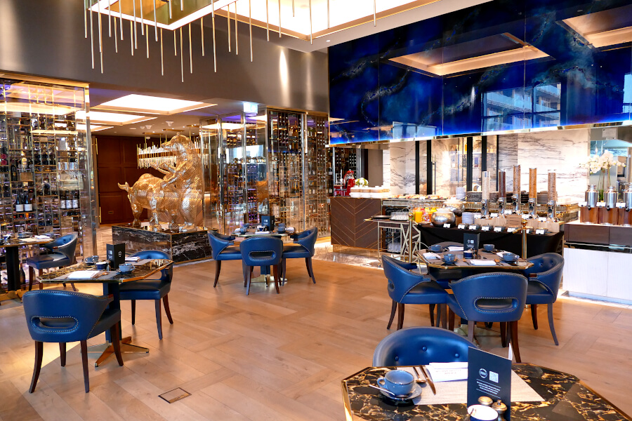 Frühstück im eleganten Waldorf Astoria DIFC in Dubai