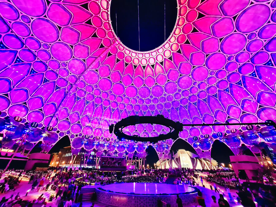 Spektakuläre Kuppel des Al Wasl Dome auf der EXPO2020 in Dubai