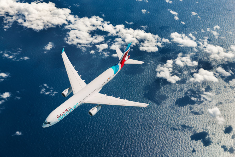 Eurowings Discover A330-300 Langstrecke - Luftaufnahme über dem Meer