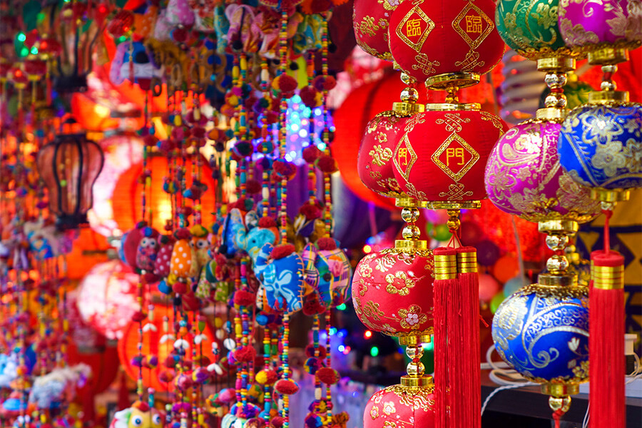 Bunte Dekorationen Chinatown
