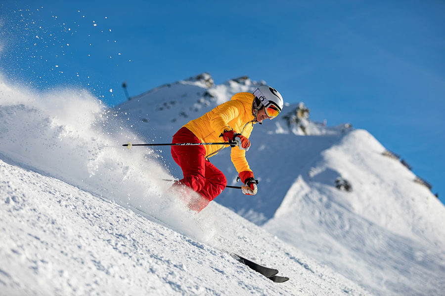 Skifahrer Voralberg Österreich