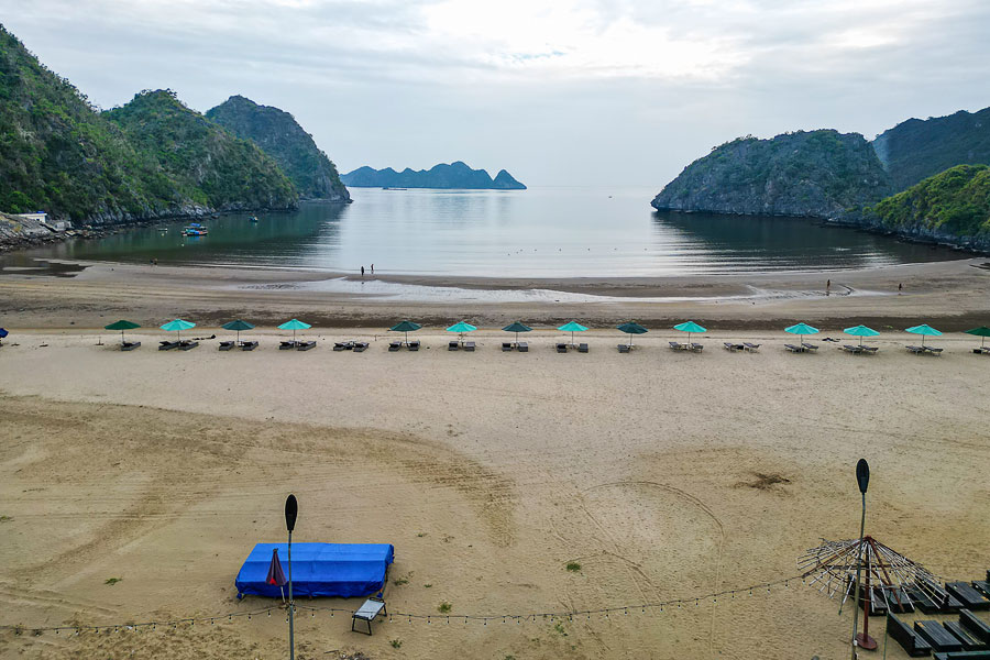 Thung Thu Beach Cat Ba