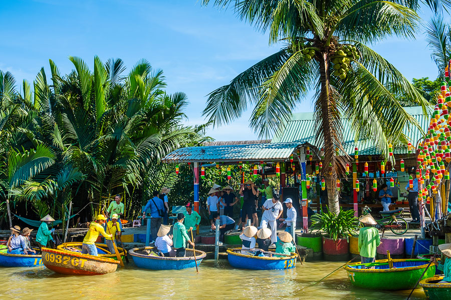 Die Touren mit dem Bambuskorbboot im Coconut Village in Hoi An sind sehr leider touristisch