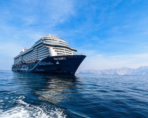 Mein Schiff 2 im Oman